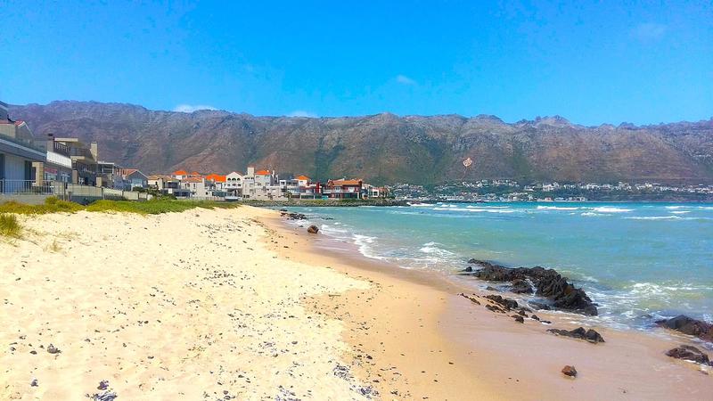 To Let 3 Bedroom Property for Rent in Somerset West Western Cape